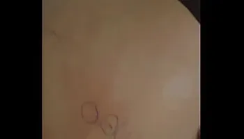 Pendeja me quiere comer la verga