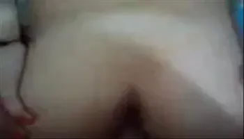 Mexicana cogida por detras, le avientan mecos en el culito!