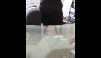Me gusta que me graben mientras hago aseo como la sirvienta que soy