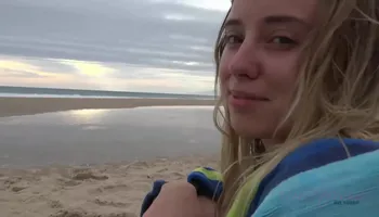 Haley Reed - A Fun Day At The Beach With Haley!