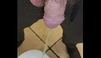 Kaso221 - pissing at doctors visit