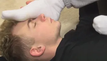 Feet worshipping twink