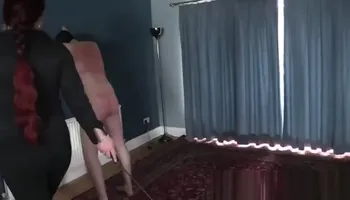It Hurts - Goddess Knows How to Make Slave Suffer