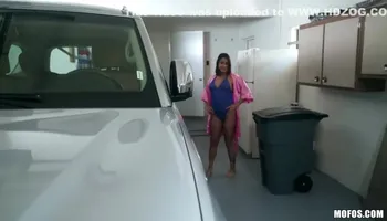 Marilyn Mansion And Brick Danger In Young Hoe Relishes Hard Pussy Pounding