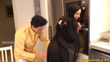 Hot Muslim Bhabhi in Hijab Ass Fucked by Her Neighbour