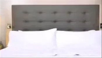 Amateur teen bangs the producer at a fake casting