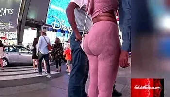 SAMPLE VIDEO PAWG IN COLORFUL LEGGINGS