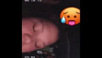 Light skin black girl wraps her lips around my dickð¦