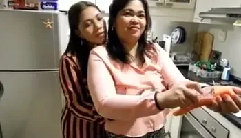 Mature lesbians amateur