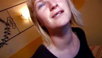 Czech Bubble Butt Slut Loves Anal