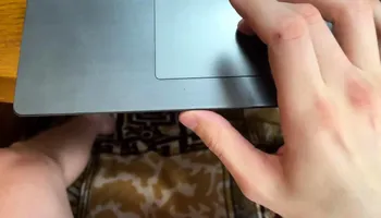 stepsister interfered with my work and began to suck under t