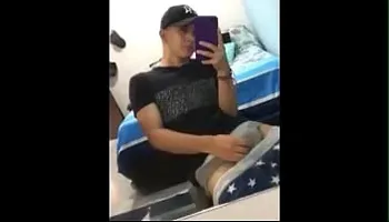 jugando con mi verga quieres probarla https://festyy.com/w5voOm