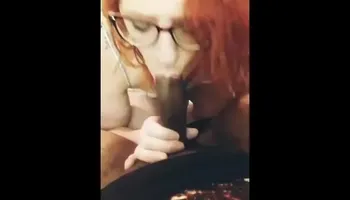 Tranny gets bbc facial